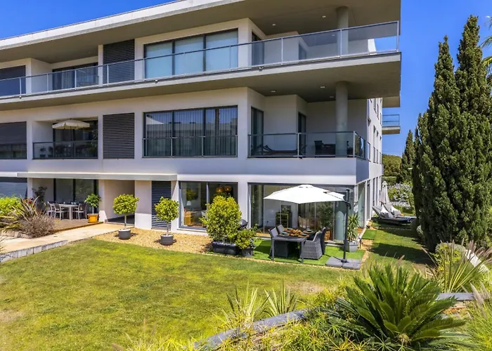 Cavalo Preto With Garden & Pool Quarteira